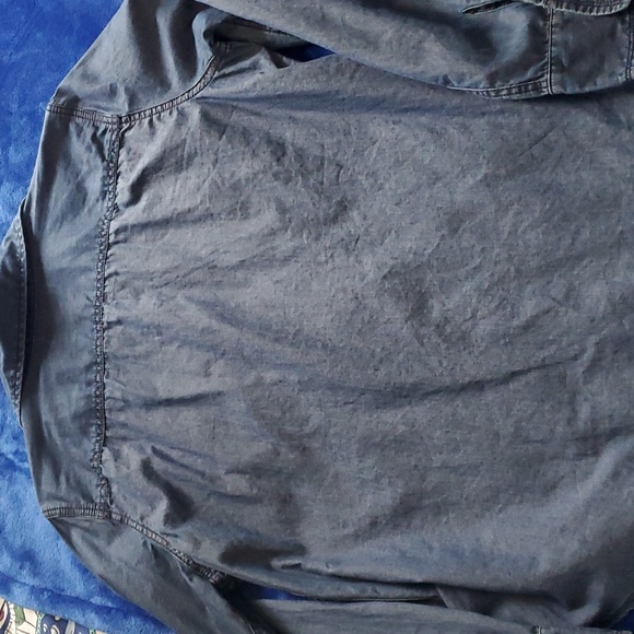 Banana Republic Women's Denim Button Down Shirt L - Picture 4 of 4